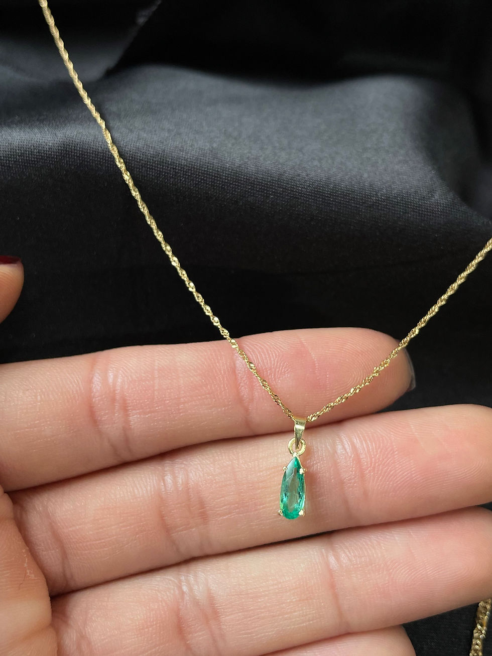 Miniatura: Colar em Ouro com Esmeralda