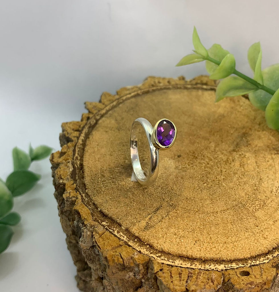 Miniatura: Anel em prata com ouro e Ametista
