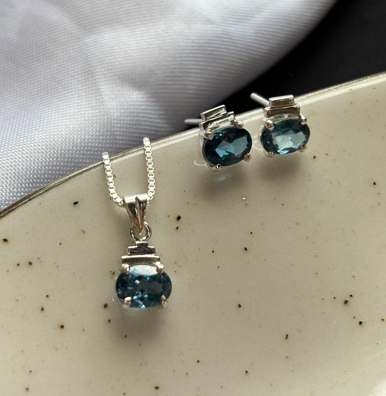 Conjunto em prata com Topazio Azul