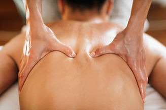 Ayurveda Back Massage with aromatherapy essential oil.jpg