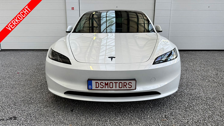 Tesla Model 3 - 2024