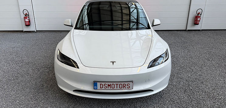 <p class="font_7"><strong>Voertuig</strong>&nbsp;</p>
<p class="font_9">Wat het eerst van toepassing is: tot 30 december 2027 of als het voertuig in totaal 80.000 kilometers heeft gereden.&nbsp;</p>
<p class="font_9"><br></p>
<p class="font_7"><strong>Batterij</strong>&nbsp;</p>
<p class="font_9">Wat het eerst van toepassing is: tot 30 december 2031 of als het voertuig in totaal 160.000 kilometers heeft gereden.&nbsp;</p>
<p class="font_9"><br></p>
<p class="font_7"><strong>Aandrijfunit&nbsp;</strong></p>
<p class="font_9">Wat het eerst van toepassing is: tot 30 december 2031 of als het voertuig in totaal 160.000 kilometers heeft gereden.</p>