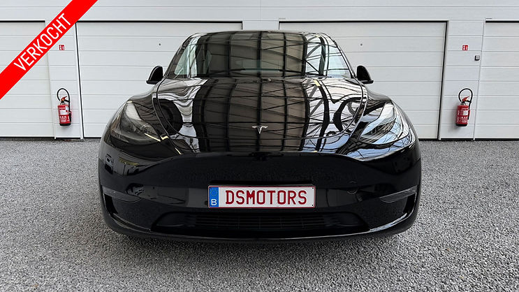 Tesla Model Y - 2024