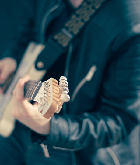 Gitaar spelen