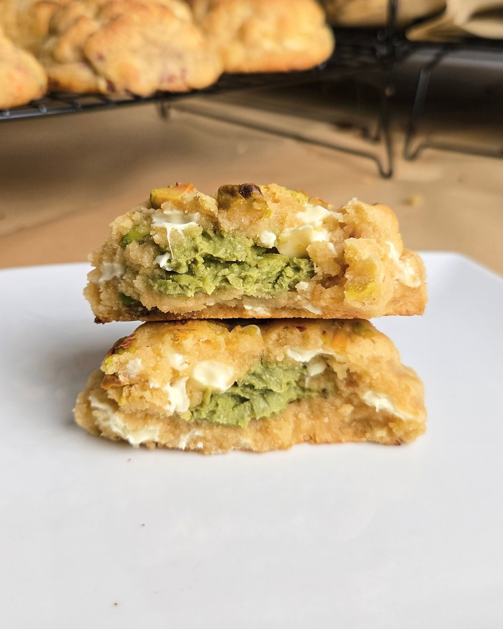 pistachio cream nyc cookie