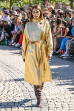 saks-potts-s23-019-670x1005.jpg