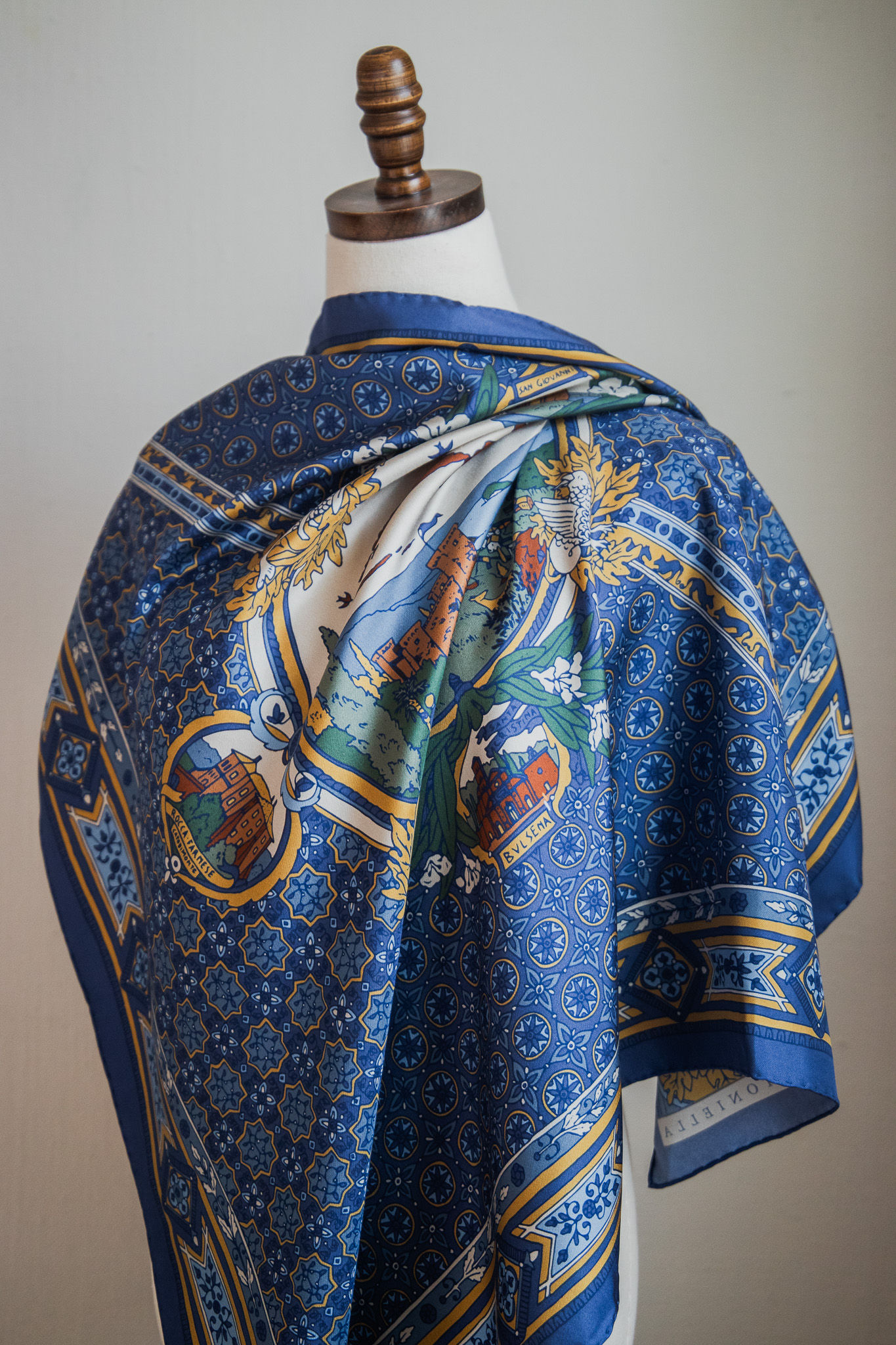 Bolsena Silk Scarf - 90