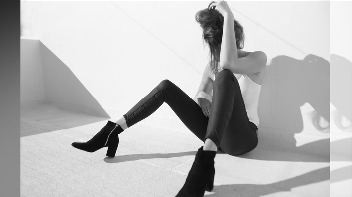 portrait in paris martina wallin photography black and white