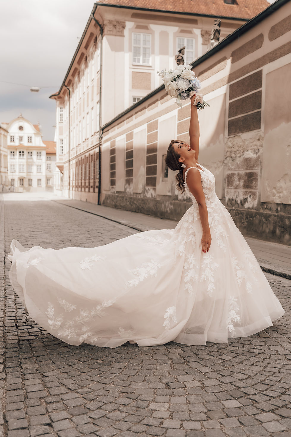 Braut mit Brautstrauß