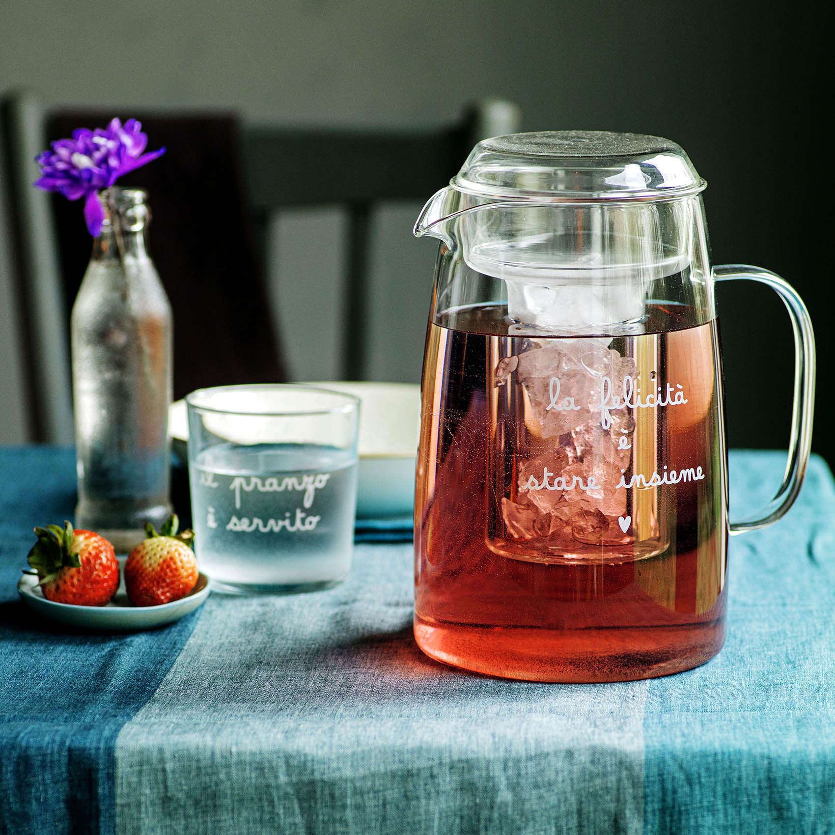 SIMPLE DAY - CARAFFA CON PORTAGHIACCIO - LA FELICITA’ E’ STARE INSIEME