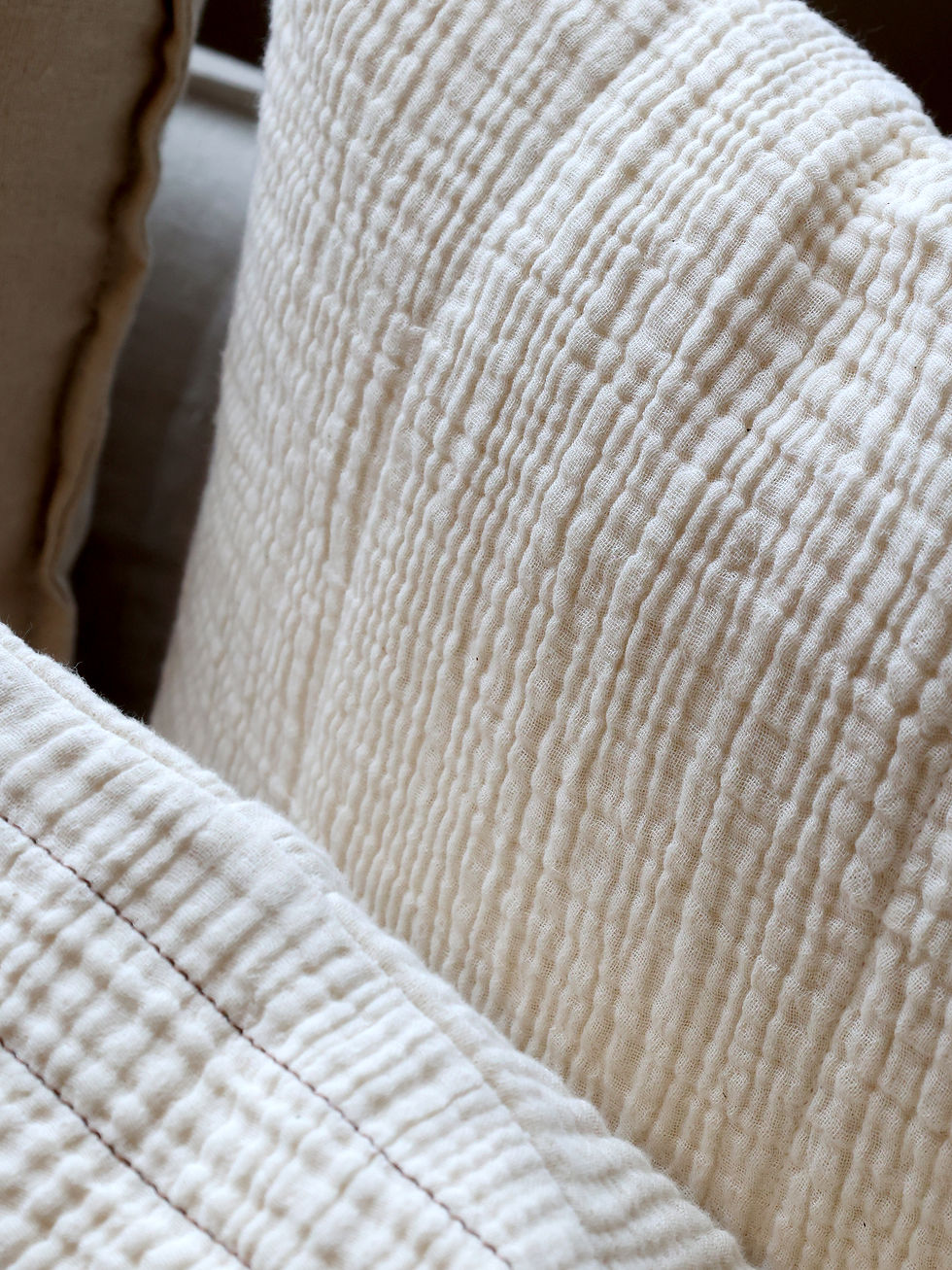 Thumbnail: CHIC ANTIQUE - COPRI CUSCINO CON FIOCCO