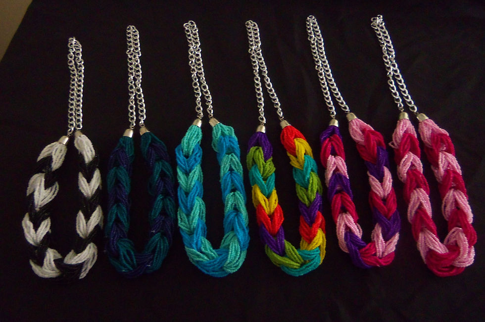 Collar mostacilla