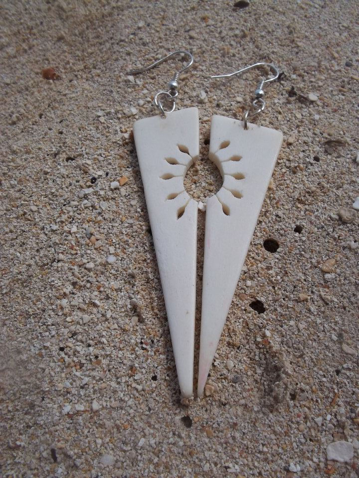 Aretes de Hueso