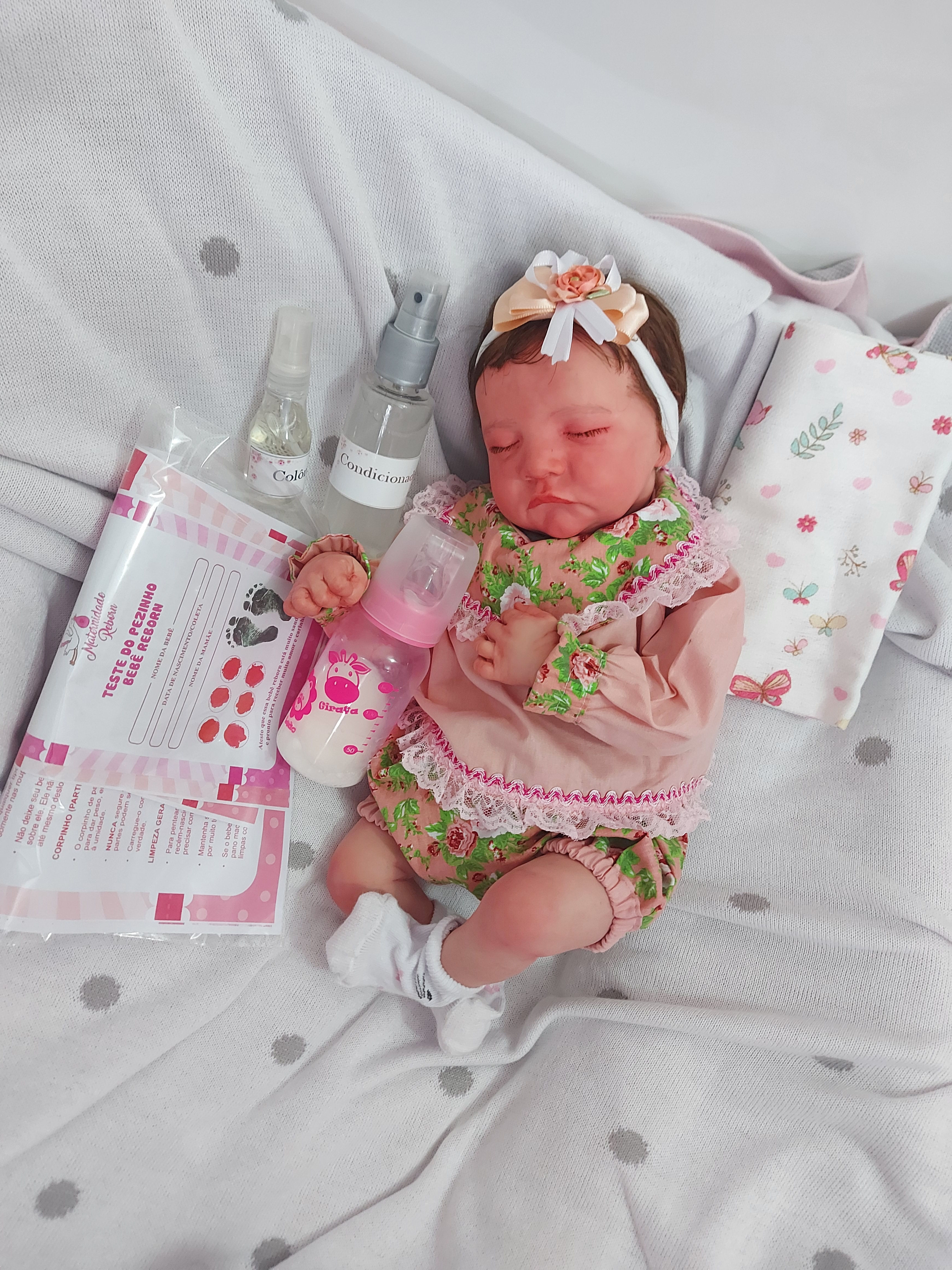 Bebê reborn kit levi