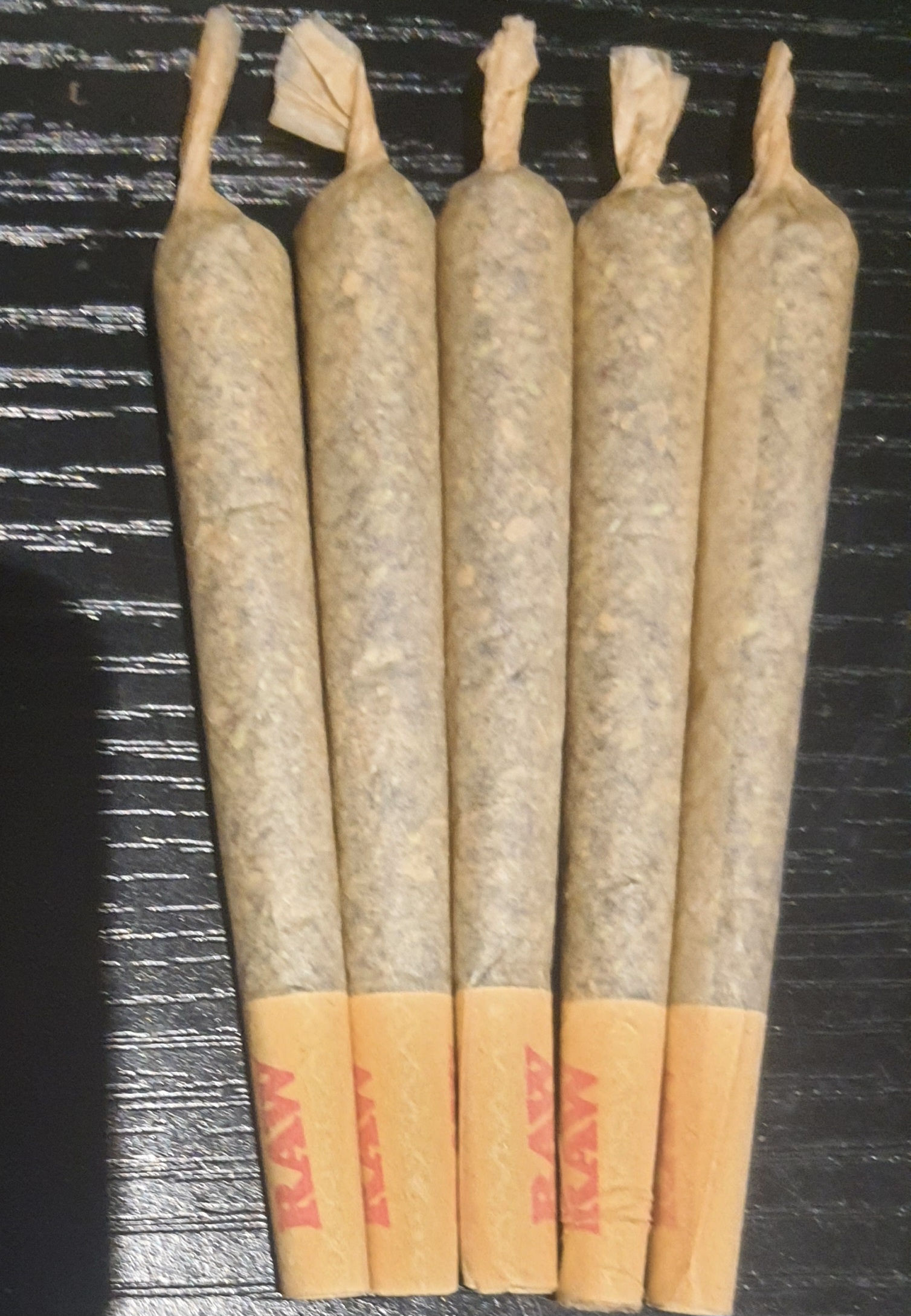 (1) BLUE RASPBERRY PREMIUM PRE ROLL (HYBRID) (35% THC)