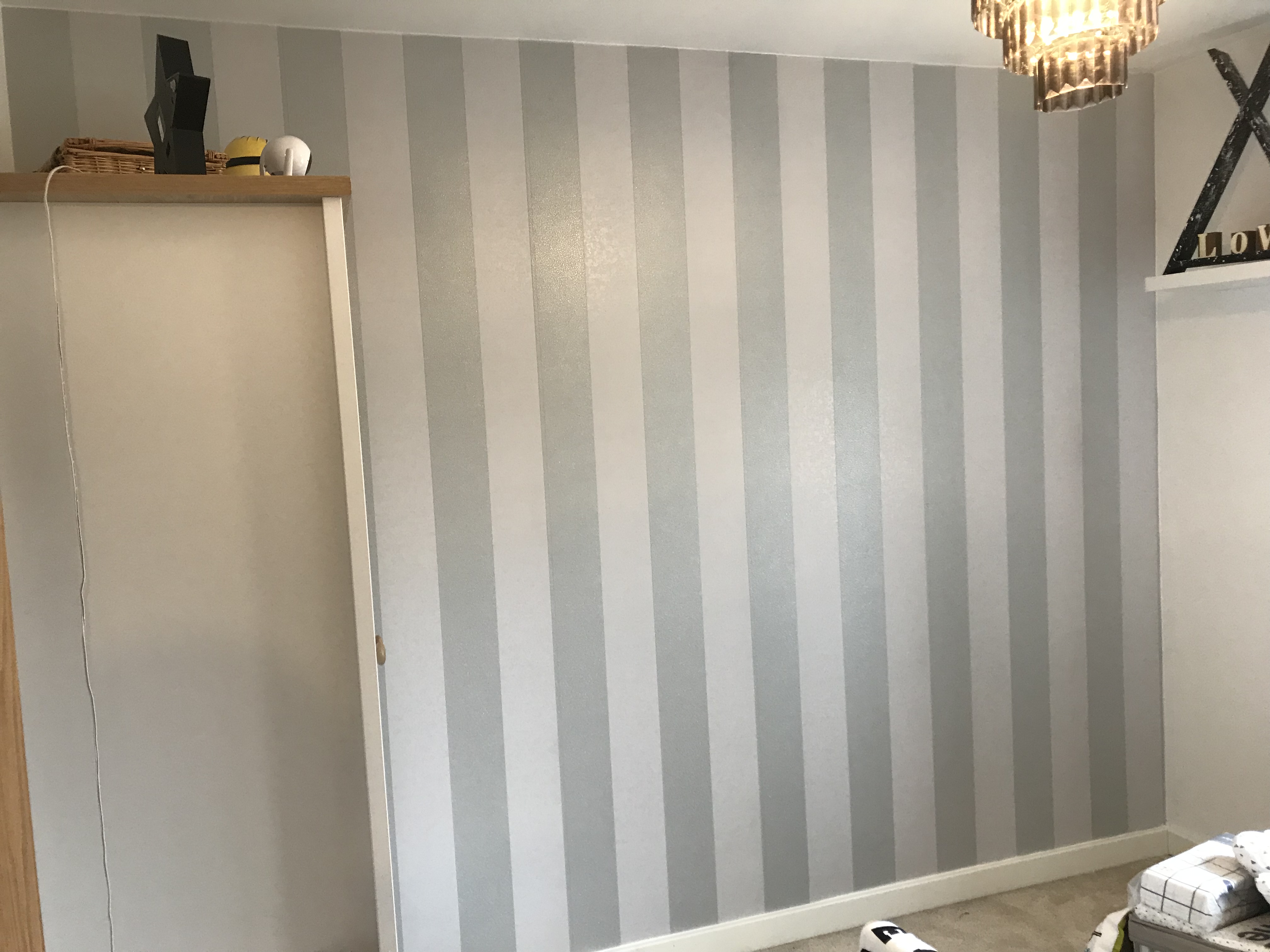 Feature Wallpaper hanging Cheshunt