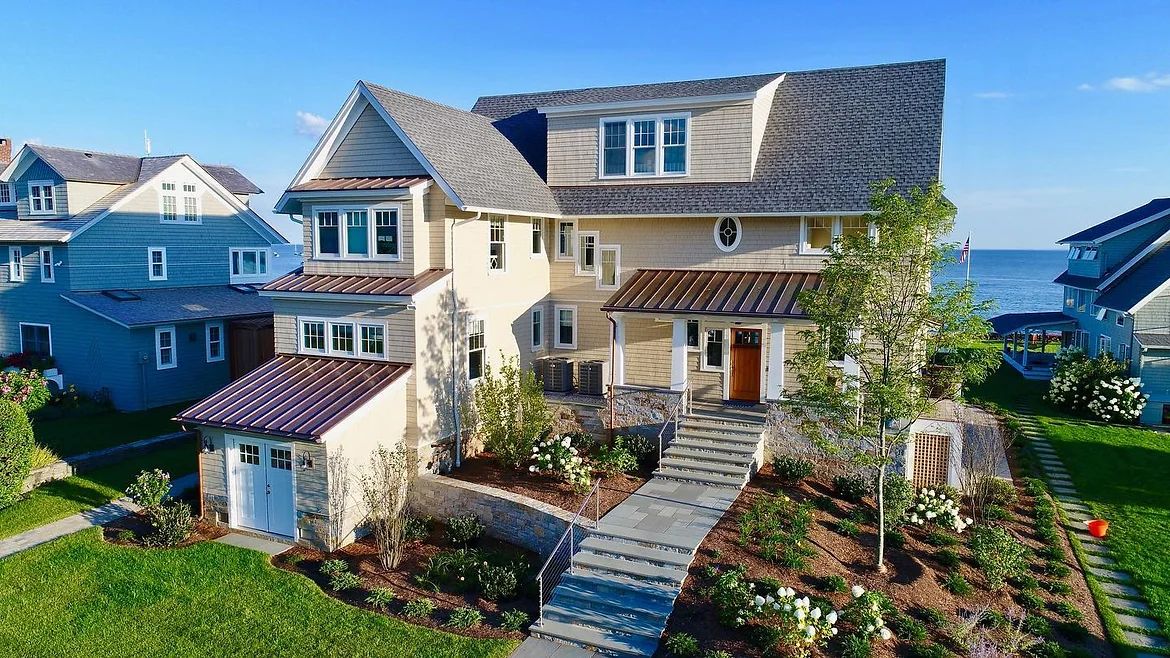 10 Liberty Place. Clinton CT