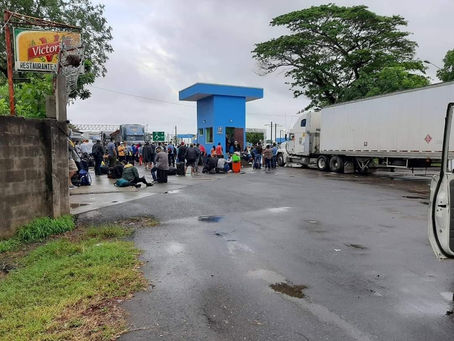 Nicaragüenses varados en Peñas Blancas pudieron entrar a su paÃs.