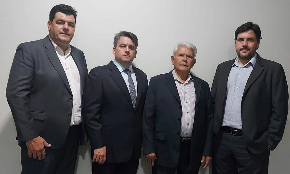 Os irmãos Paulo, Eduardo, Miguel e Bruno Moreira administra a Doces Fronteira