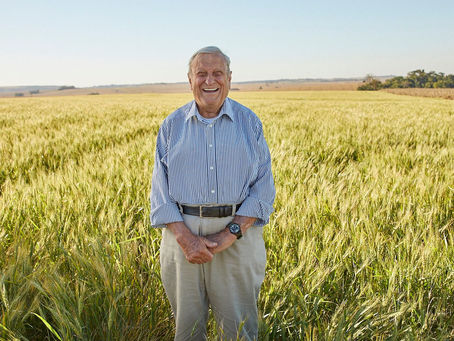 Fiep homenageia Mário Venturelli com o título de Benemérito da Indústria