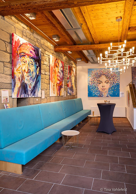 Innenansicht der Galerie im Vorderbereich