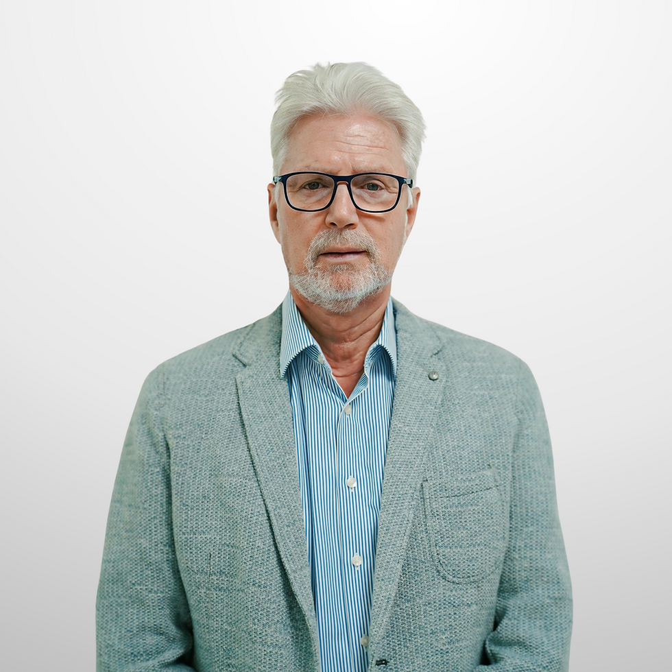 Manfred Schoebel.png