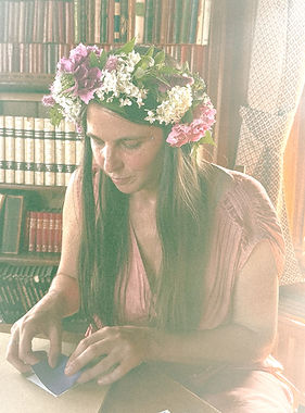 queen lien_edited.jpg