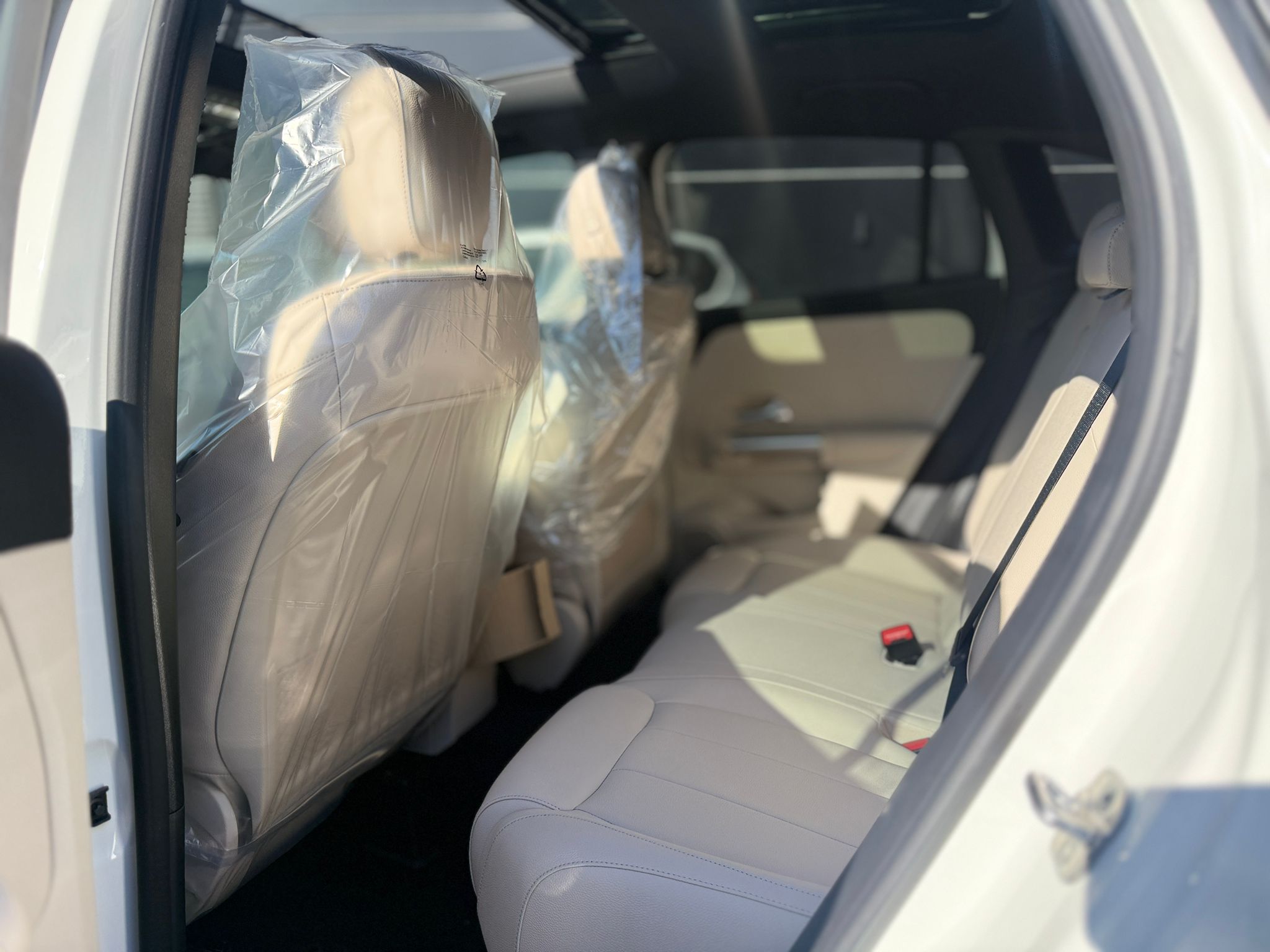 תמונות רכב מרצדס GLA 200