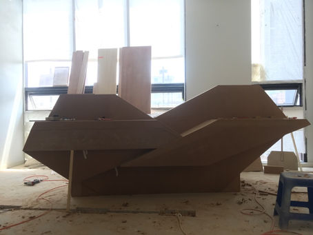 작품같은 접수대