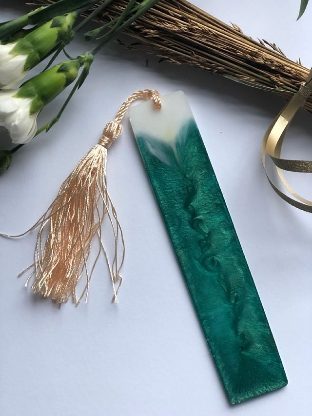 resin craft ideas bookmark