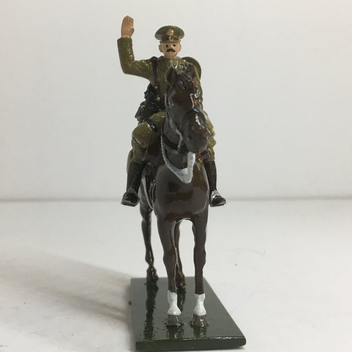 Thumbnail: Fig 177, WW Officer, Mounted, Arm Raised