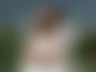 What It’s Like to Be Photographed by a Documentary Wedding Photographer