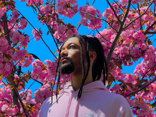 Red Velvet Papi Shoots for the Stars with "Outer Space"