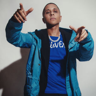 Belle VEX Lets the Static Speak on “Mania”