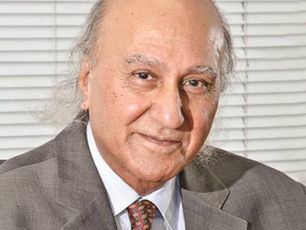 Dr. Alaa Hussein Bashira The Surgeon and Artist—Pioneer of Plastic and Reconstructive Surgery