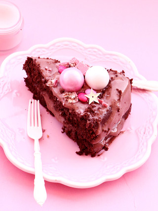 עוגת אילסרים (אגוזי לוז) עם עולש ושוקולד מריר ללא גלוטן