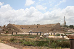 735035_10151320139547901_1293430620_n