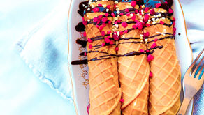 גליליות וופל עם קרם מסקרפונה/ריקוטה ב-5 דקות הכנה