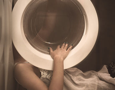 round white framed mirror_edited.jpg