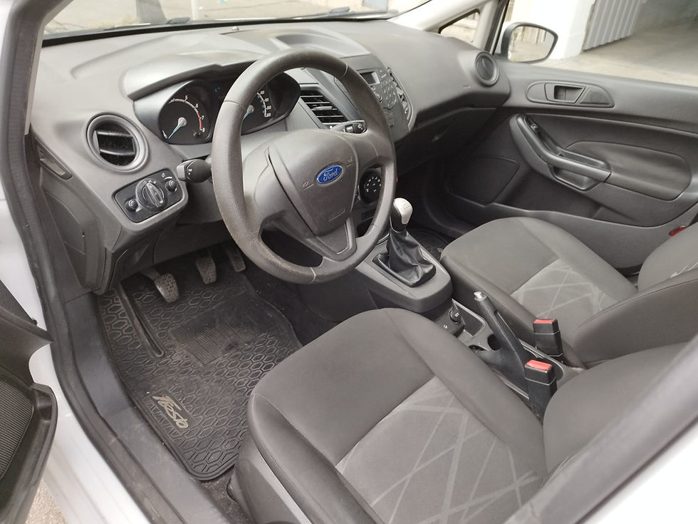 Miniatura: FORD FIESTA FULL 2015