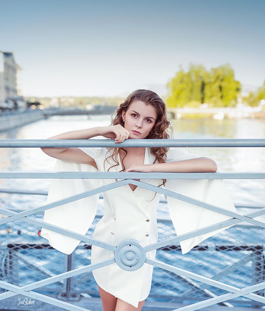 www.lorenafaes.ch, mannequin, book photo, défilé