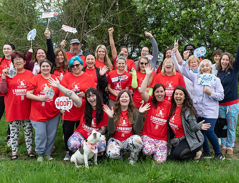 a large group of volunteers