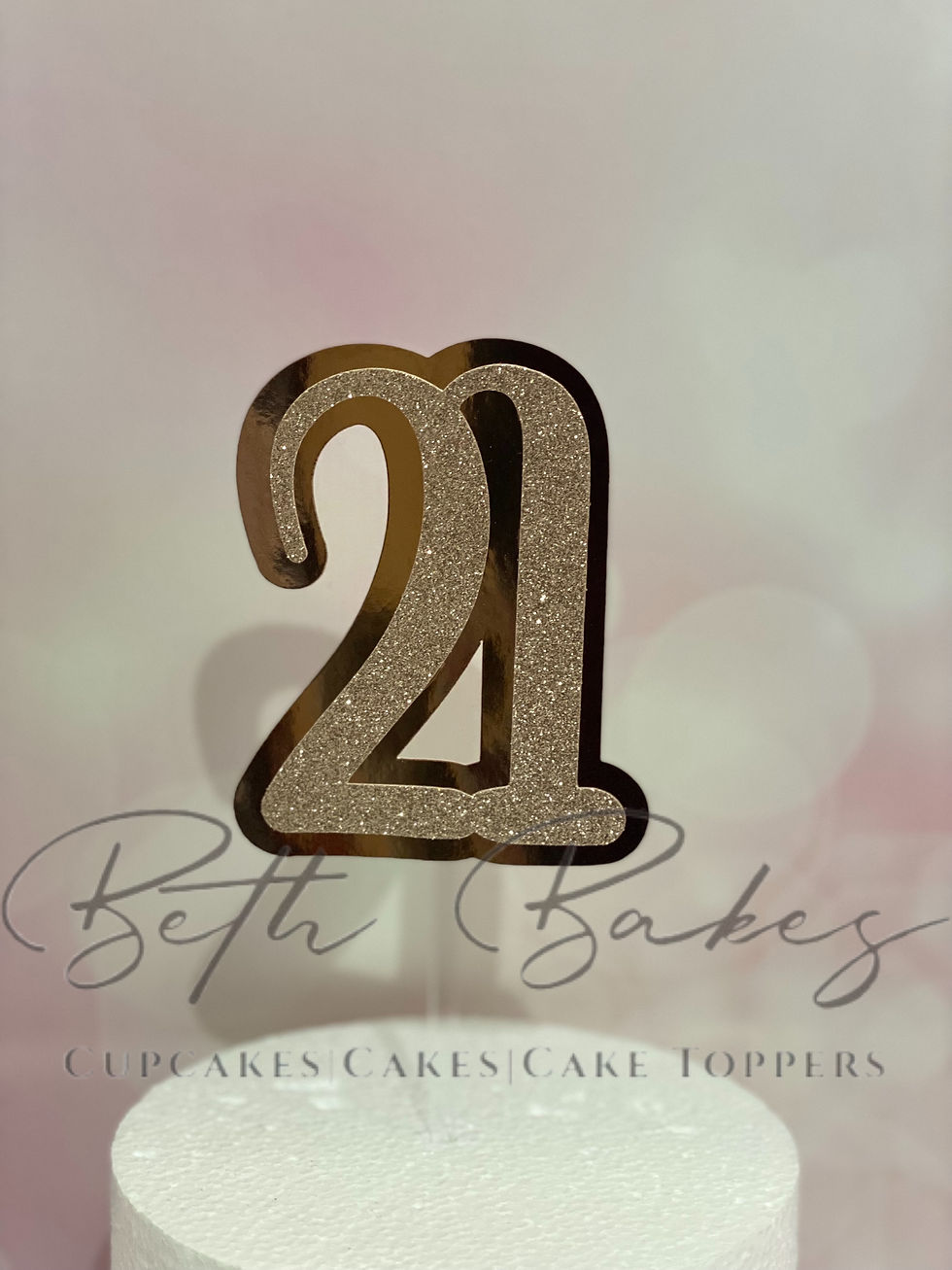 Thumbnail: Rose Gold 21 Cake topper