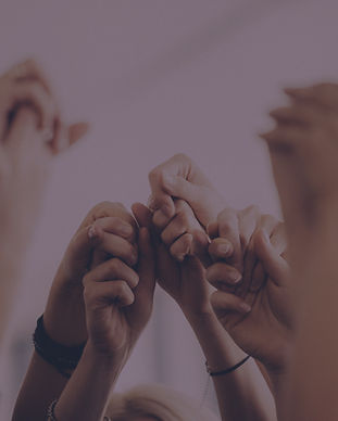 Les mains en l'air