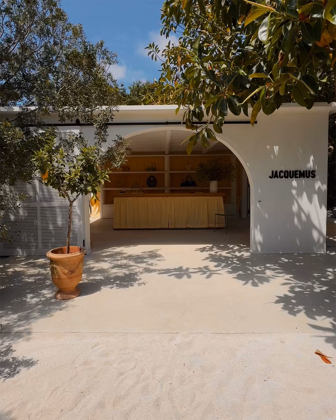 1Qué hizo Jacquemus este verano en Ibiza_FAIER
