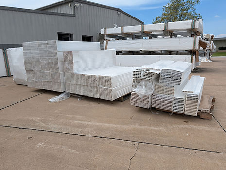 vinyl-fencing-for-sale.jpg