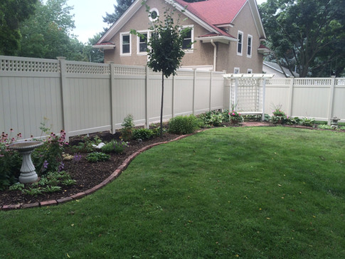 Lovewell Fencing Vinyl