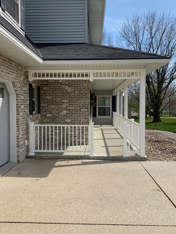 360 Degrees of Updates: Custom Vinyl, Railing, Fencing & Deck Replacement