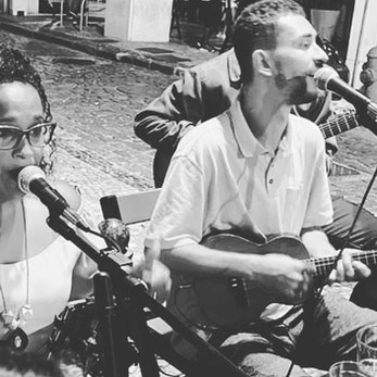 Pablo Avelino com o Sambinha Delas.