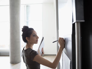 Leading your team as a 'woman' - and how to lean into it